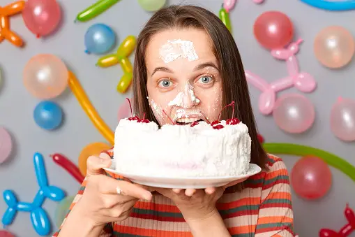 Basic Recipe for a Funny Birthday Cake: A Simple Guide