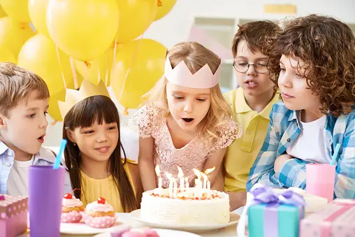 Balloon Girl Cake 